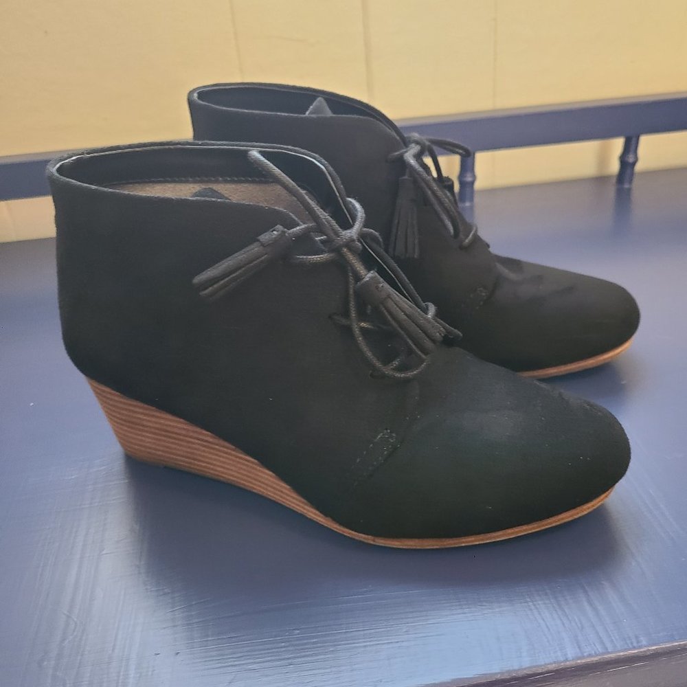 Dr. Scholl's suede booties